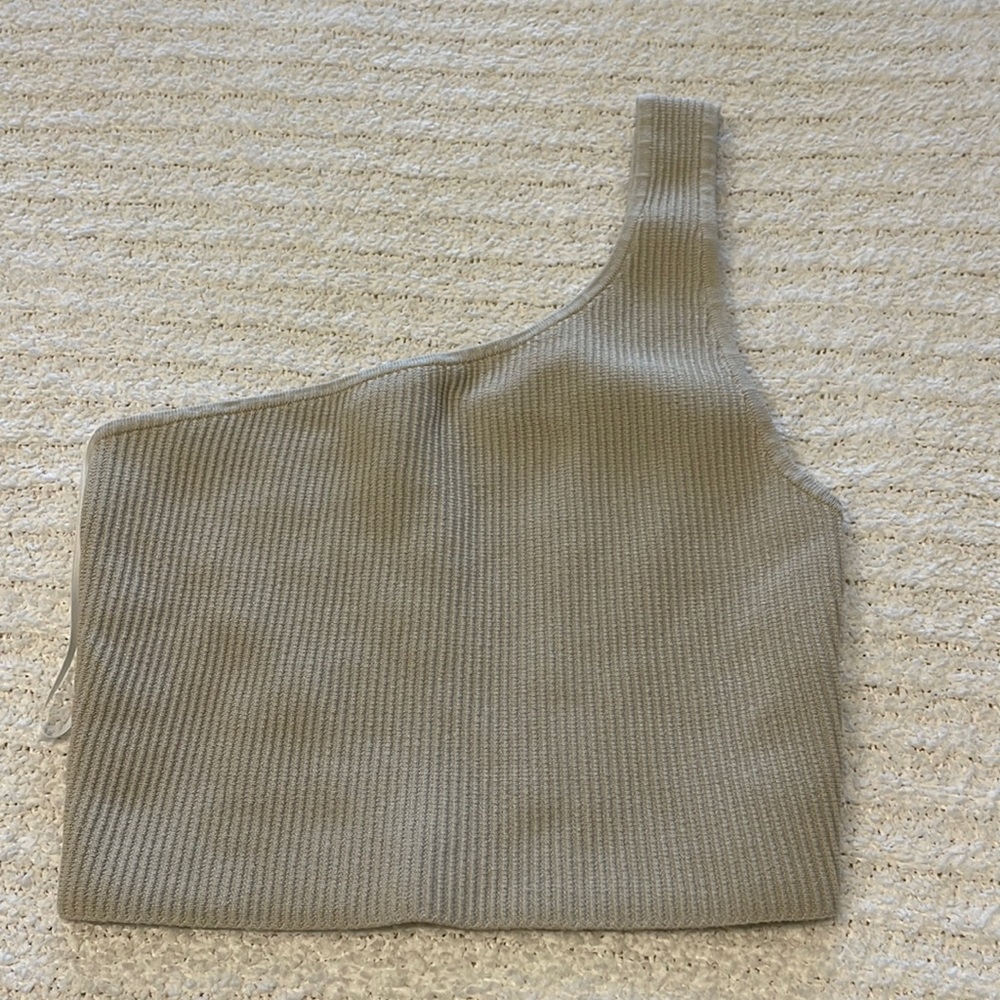Aritzia Babaton Sculpt Knit One-shoulder Cropped Tank — Matte Pearl